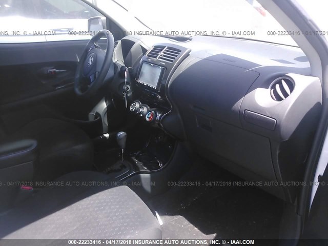 JTKKU10438J018576 - 2008 TOYOTA SCION XD WHITE photo 5