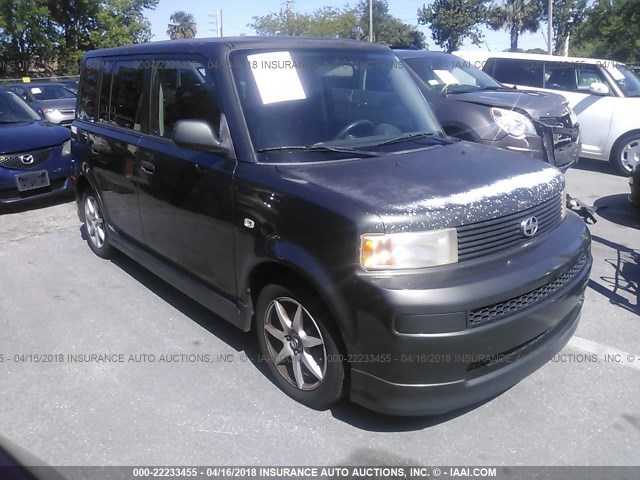 JTLKT324854027033 - 2005 TOYOTA SCION XB GRAY photo 1