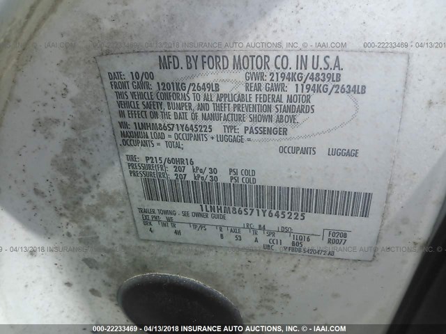 1LNHM86S71Y645225 - 2001 LINCOLN LS 白色 照片 9