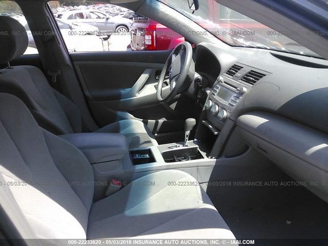 4T1BE46KX8U744537 - 2008 TOYOTA CAMRY CE/LE/XLE/SE GRAY photo 5
