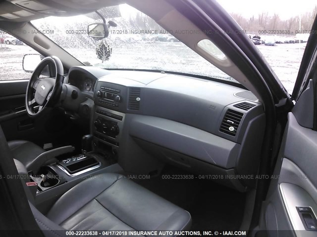 1J4GR48K46C177525 - 2006 JEEP GRAND CHEROKEE LAREDO/COLUMBIA/FREEDOM BLACK photo 5