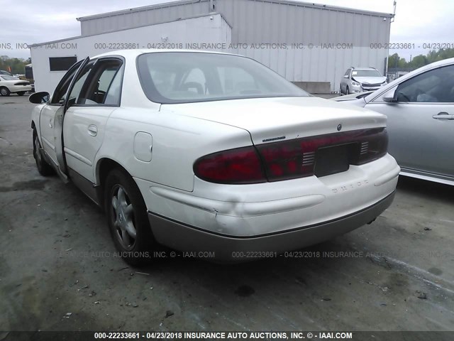 2G4WF521431267951 - 2003 BUICK REGAL GS WHITE photo 3