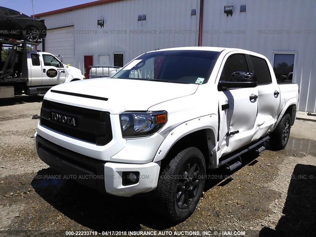 5TFDW5F16FX485760 - 2015 TOYOTA Tundra CREWMAX SR5/TRD PRO WHITE photo 2