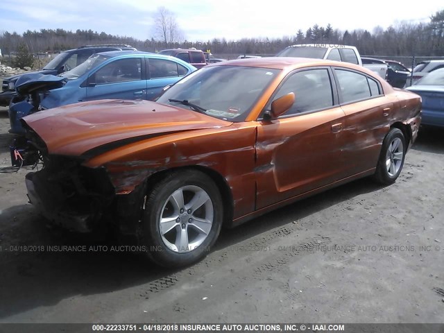 2B3CL3CG4BH581906 - 2011 DODGE CHARGER ORANGE photo 2