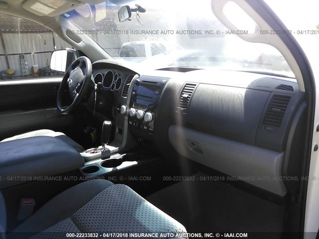 5TFRY5F1XAX074175 - 2010 TOYOTA TUNDRA DOUBLE CAB SR5 WHITE photo 5
