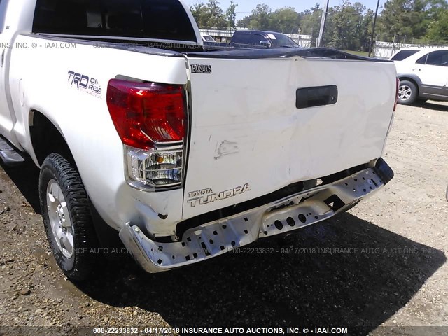 5TFRY5F1XAX074175 - 2010 TOYOTA TUNDRA DOUBLE CAB SR5 WHITE photo 6