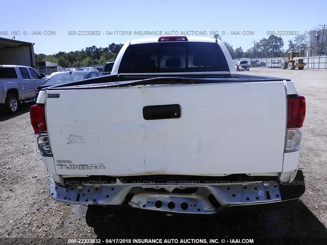 5TFRY5F1XAX074175 - 2010 TOYOTA TUNDRA DOUBLE CAB SR5 WHITE photo 8