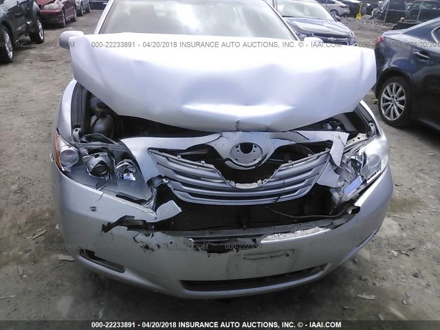 4T1BE46K18U210276 - 2008 TOYOTA CAMRY CE/LE/XLE/SE SILVER photo 6