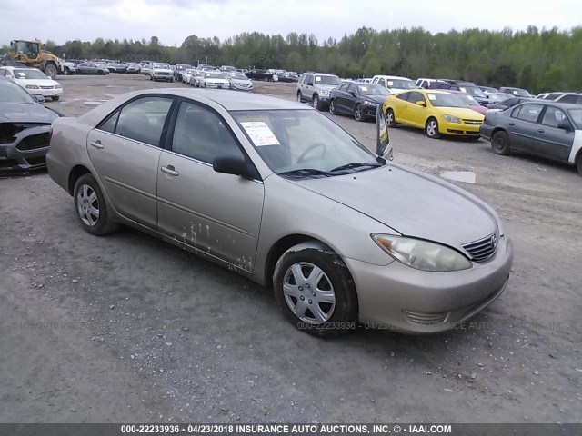 4T1BE32K05U605478 - 2005 TOYOTA CAMRY LE/XLE/SE ოქროსფერი ფოტო 1