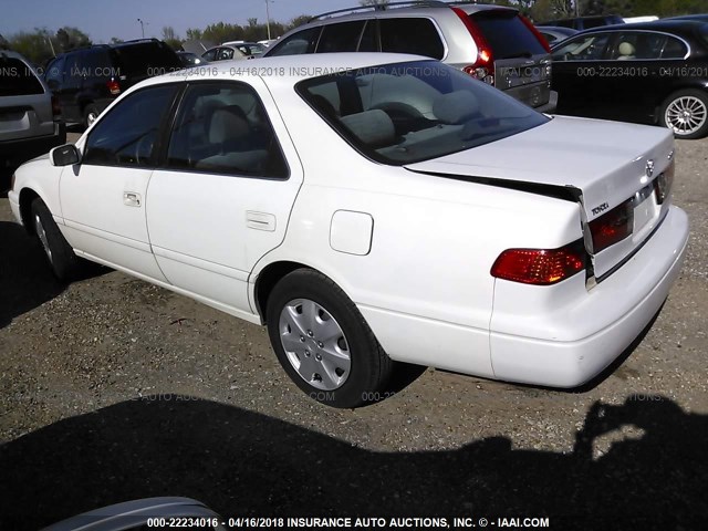4T1BG22K01U789884 - 2001 TOYOTA CAMRY CE/LE/XLE WHITE photo 3
