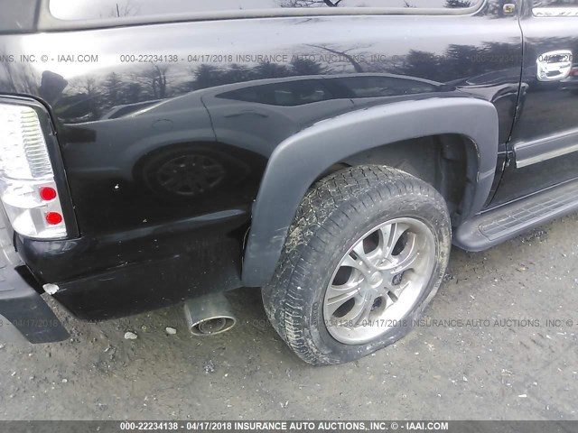 3GNFK16Z75G226997 - 2005 CHEVROLET SUBURBAN K1500 BLACK photo 6
