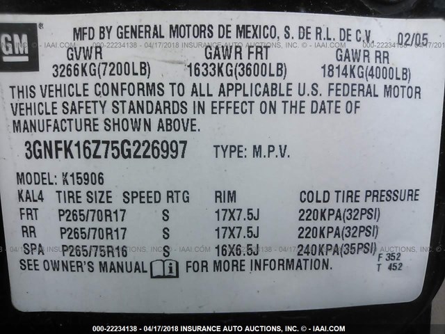 3GNFK16Z75G226997 - 2005 CHEVROLET SUBURBAN K1500 BLACK photo 9