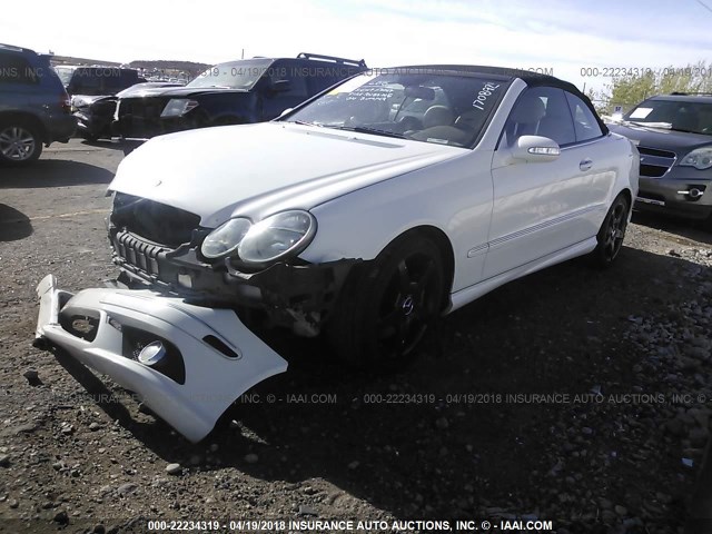 WDBTK72F47T079813 - 2007 MERCEDES-BENZ CLK 550 WHITE photo 2