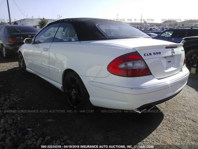 WDBTK72F47T079813 - 2007 MERCEDES-BENZ CLK 550 WHITE photo 3