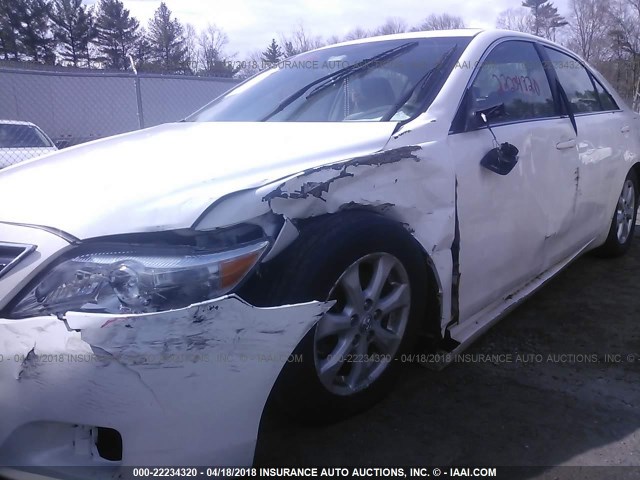 4T1BF3EK1BU648179 - 2011 TOYOTA CAMRY SE/LE/XLE WHITE photo 6