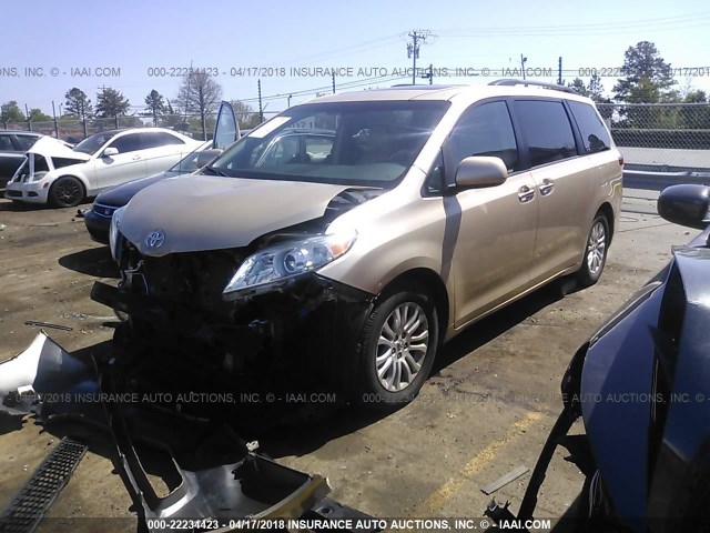 5TDYK3DC6DS361903 - 2013 TOYOTA SIENNA XLE/LIMITED GOLD photo 2