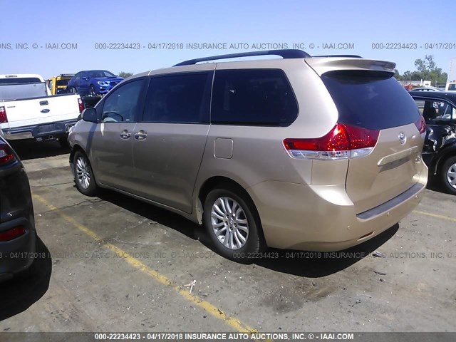 5TDYK3DC6DS361903 - 2013 TOYOTA SIENNA XLE/LIMITED GOLD photo 3