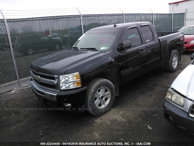 1GCRKSE34BZ328164 - 2011 CHEVROLET SILVERADO K1500 LT BLACK photo 2