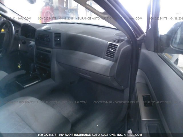 1J4GR48K95C535281 - 2005 JEEP GRAND CHEROKEE LAREDO/COLUMBIA/FREEDOM 黑色 照片 5