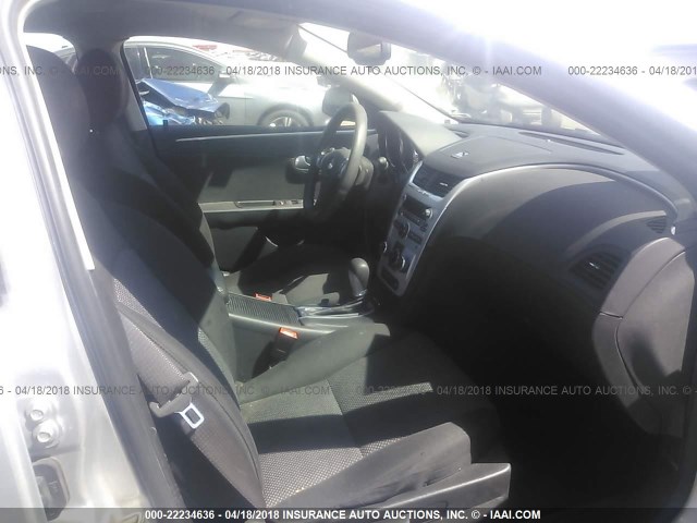 1G1ZC5EB2A4128698 - 2010 CHEVROLET MALIBU 1LT SILVER photo 5