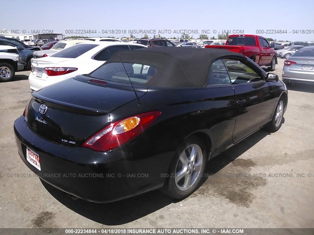 4T1FA38P94U029906 - 2004 TOYOTA CAMRY SOLARA SE/SLE BLACK photo 4