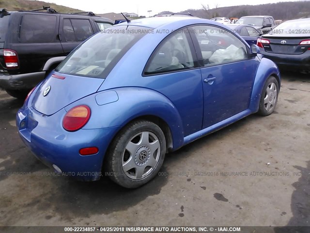 3VWBB61C8WM045771 - 1998 VOLKSWAGEN NEW BEETLE 蓝色 照片 4