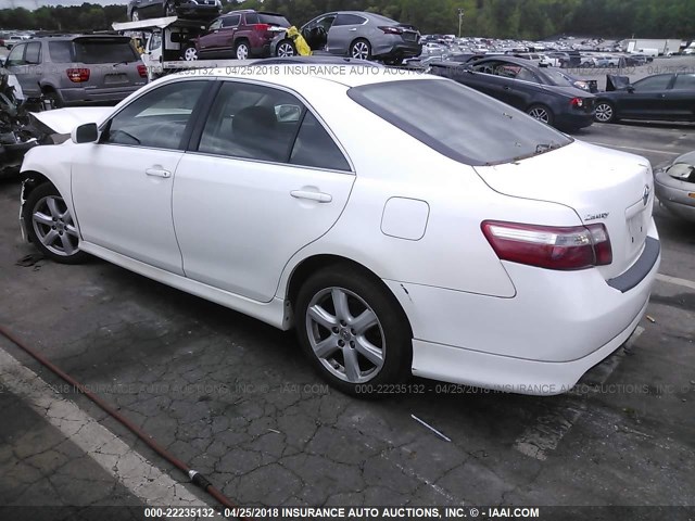 4T1BK46K37U537947 - 2007 TOYOTA CAMRY NEW GENERAT LE/XLE/SE WHITE photo 3