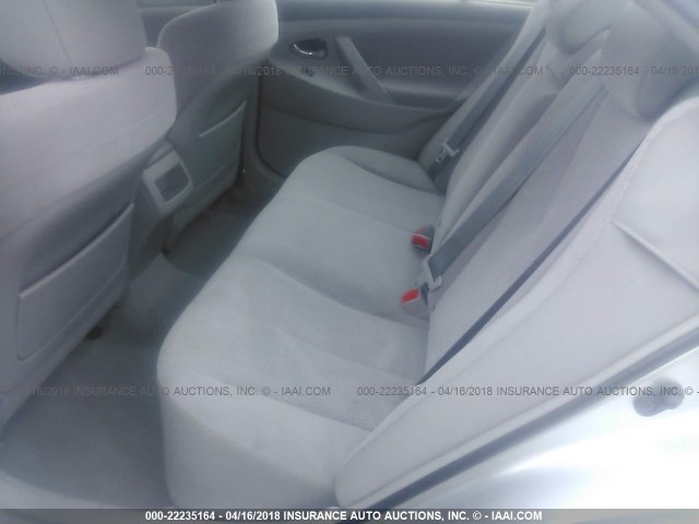 4T1BF3EK8BU745413 - 2011 TOYOTA CAMRY SE/LE/XLE SILVER photo 8