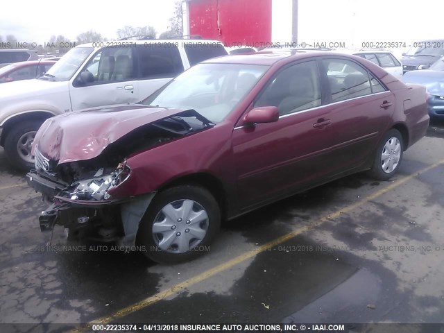 4T1BE32K65U420173 - 2005 TOYOTA CAMRY LE/XLE/SE ბურგუნდია ფოტო 2