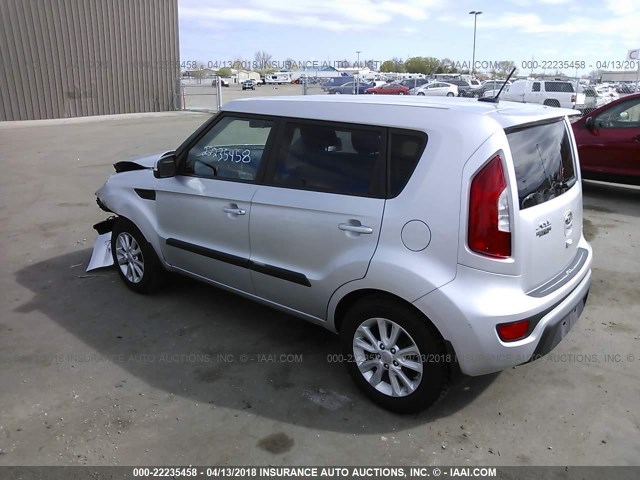 KNDJT2A60D7762123 - 2013 KIA SOUL +/!/SPORT SILVER photo 3