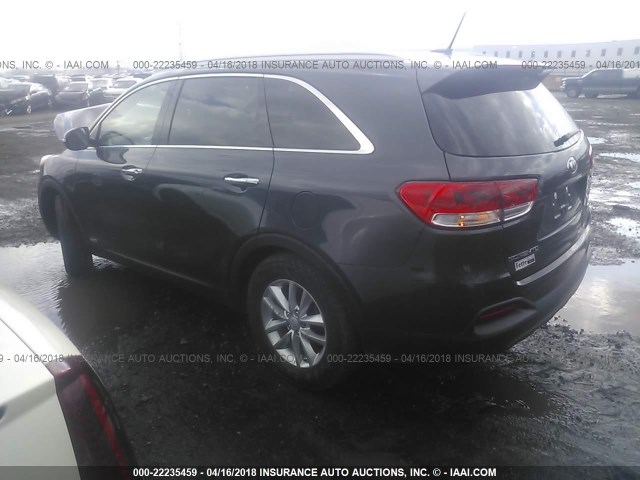 5XYPGDA32HG337950 - 2017 KIA SORENTO LX/L GRAY photo 3