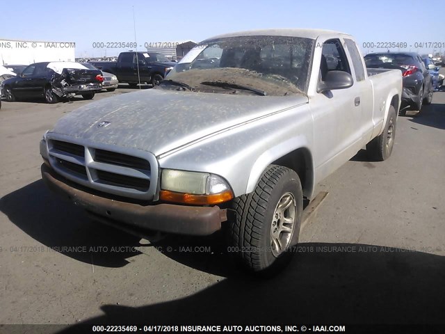 1D7HL12X33S157157 - 2003 DODGE DAKOTA SXT SILVER photo 2