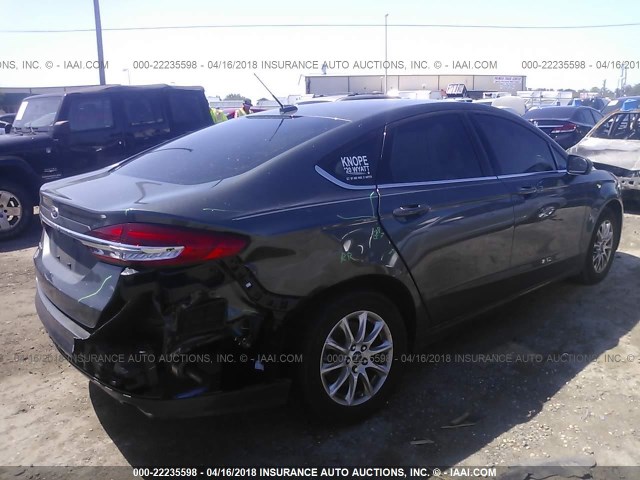 3FA6P0G73HR184716 - 2017 FORD FUSION S GRAY photo 4