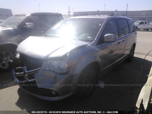 2C4RDGCG5HR799823 - 2017 DODGE GRAND CARAVAN SXT GRAY photo 2