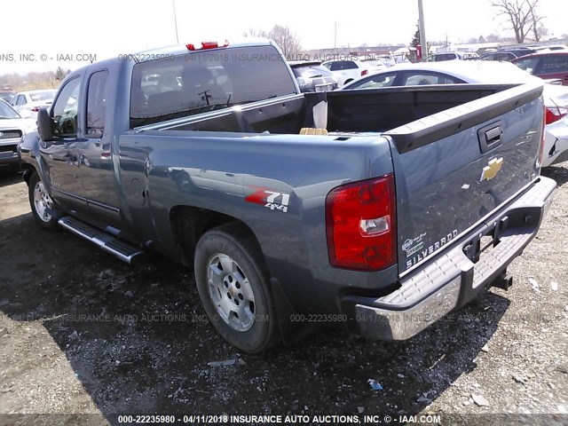 1GCRKSE2XCZ156697 - 2012 CHEVROLET SILVERADO K1500 LT BLUE photo 3