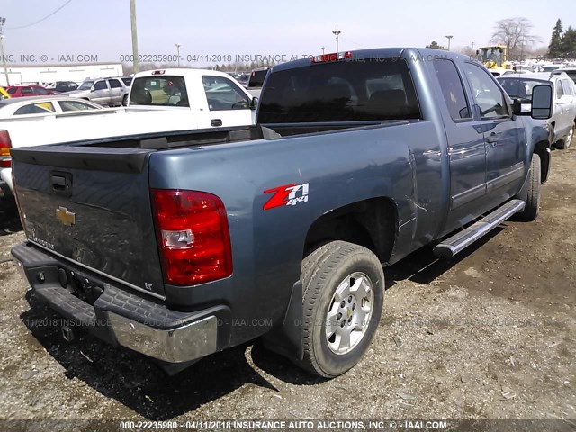 1GCRKSE2XCZ156697 - 2012 CHEVROLET SILVERADO K1500 LT BLUE photo 4