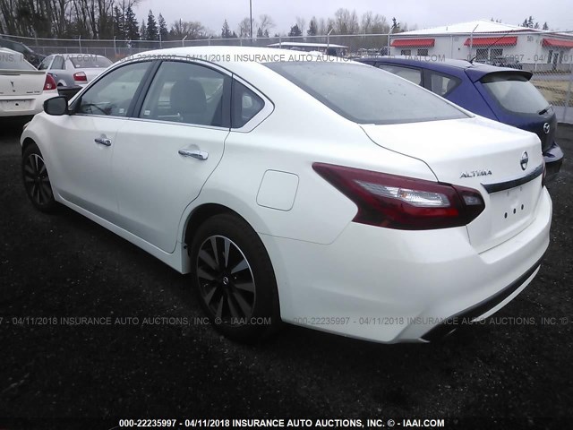 1N4AL3AP8JC174431 - 2018 NISSAN ALTIMA 2.5/S/SV/SL/SR WHITE photo 3