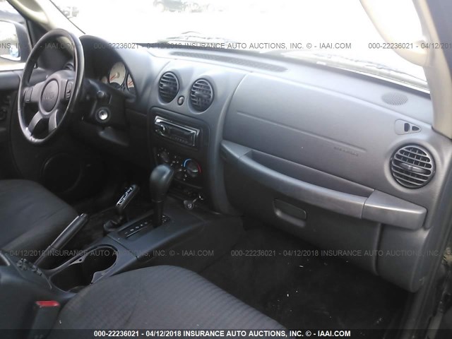 1J4GL48K74W328211 - 2004 JEEP LIBERTY SPORT 黑色 照片 5