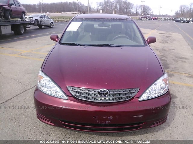 4T1BE32K02U092969 - 2002 TOYOTA CAMRY LE/XLE/SE RED photo 6