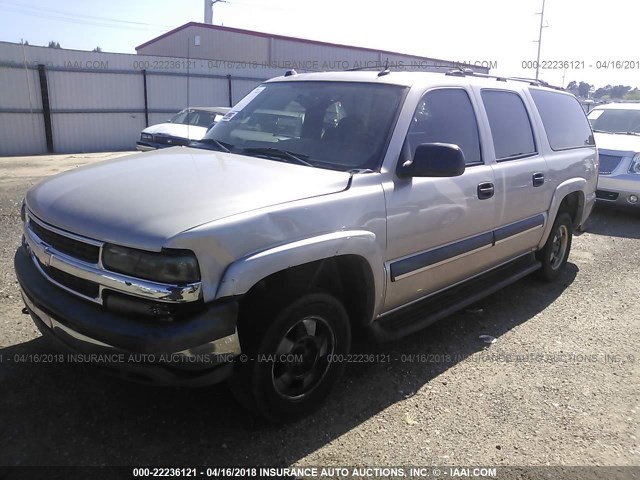 3GNFK16T24G126168 - 2004 CHEVROLET SUBURBAN K1500 SILVER photo 2