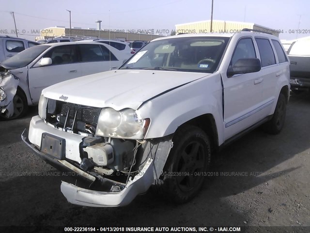 1J8HS58N95C704254 - 2005 JEEP GRAND CHEROKEE LIMITED WHITE photo 2