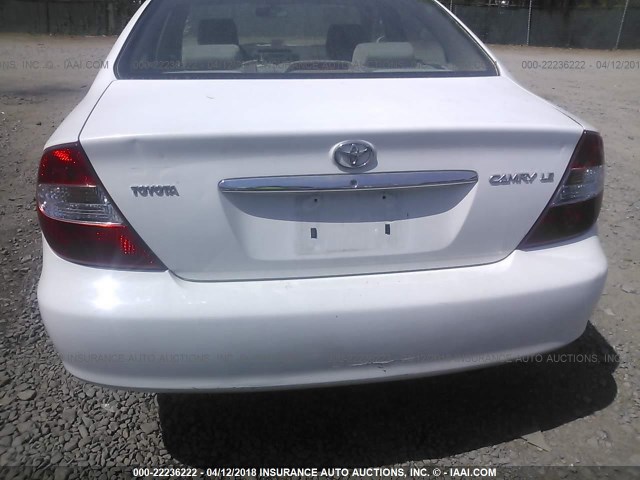 4T1BE32K52U028653 - 2002 TOYOTA CAMRY LE/XLE/SE WHITE photo 6