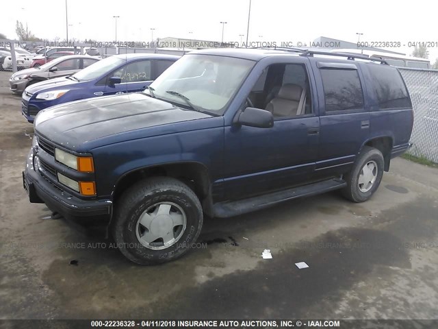 1GNEK13R4TJ424061 - 1996 CHEVROLET TAHOE K1500 BLUE photo 2