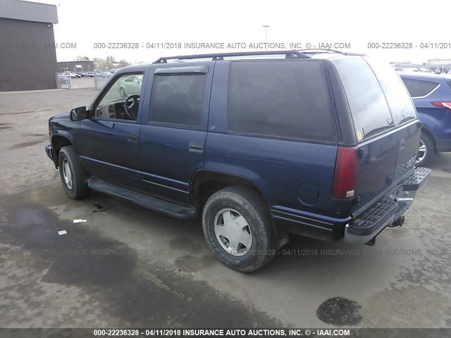 1GNEK13R4TJ424061 - 1996 CHEVROLET TAHOE K1500 BLUE photo 3