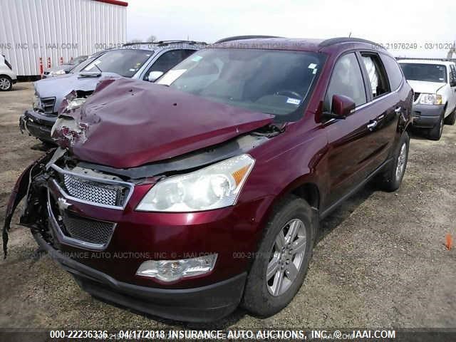 1GNLRFED3AJ252572 - 2010 CHEVROLET TRAVERSE LT MAROON photo 2