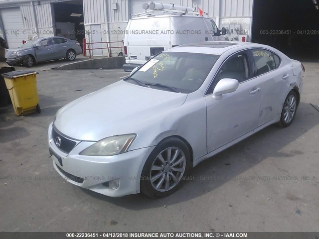 JTHCK262462006763 - 2006 LEXUS IS 250 GRAY photo 2