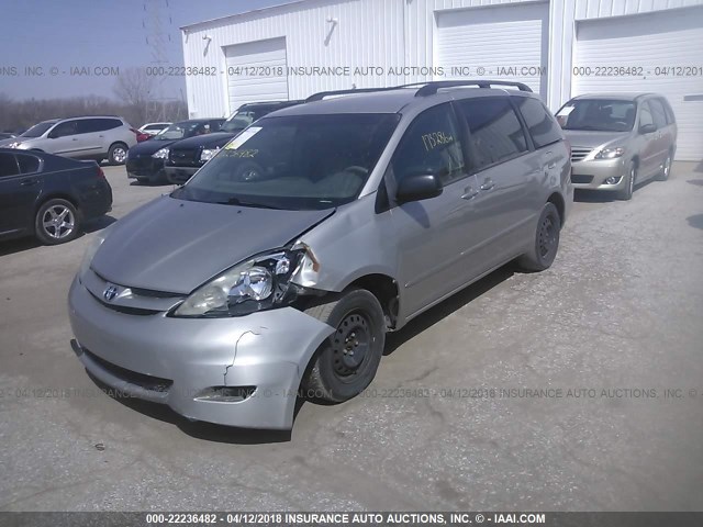 5TDZK23CX9S256045 - 2009 TOYOTA SIENNA CE/LE GOLD photo 2