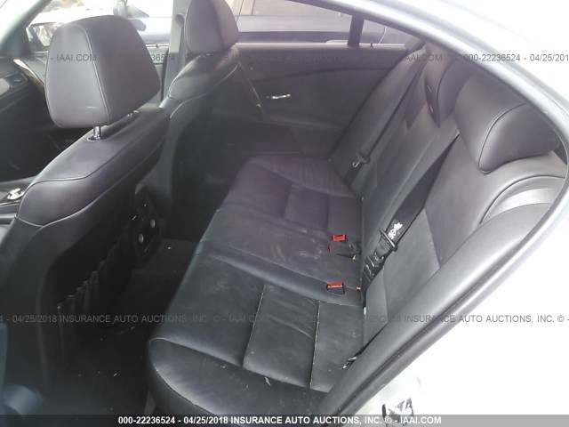 WBANF73526CG66577 - 2006 BMW 530 XI SILVER photo 8