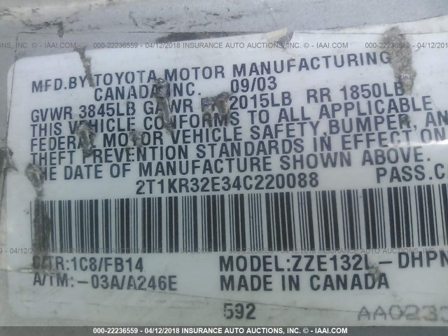 2T1KR32E34C220088 - 2004 TOYOTA COROLLA MATRIX XR SILVER photo 9