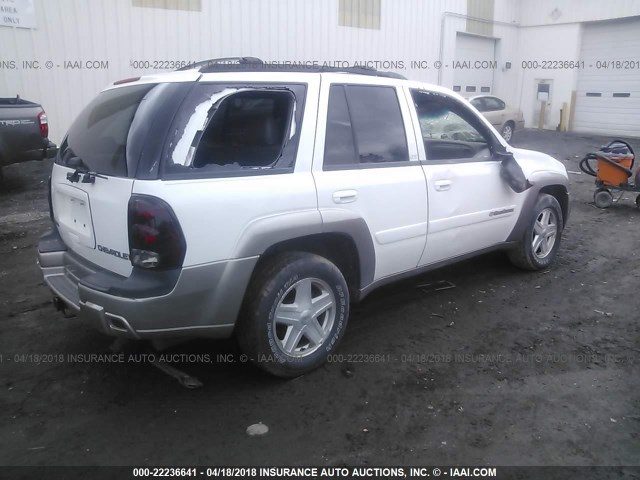 1GNDT13S332322174 - 2003 CHEVROLET TRAILBLAZER  WHITE photo 4